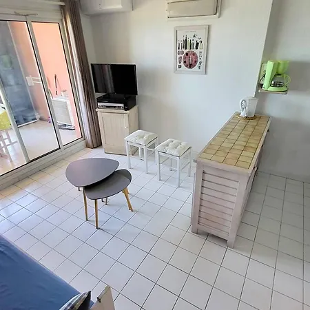 Six-fours-les-plages, 2 Pièces, 4 Personnes - Fr-1-316-94 Appartement